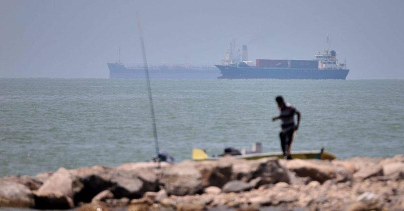 iran s supreme leader endorses direct talks as us lifts blockade
