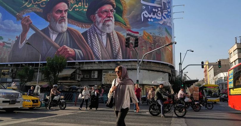 pakistani minister in tehran in fresh bid to restart iran us talks