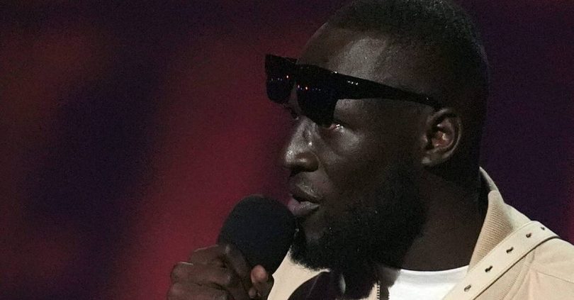 stormzy fined for using phone while driving 400 000 ferrari