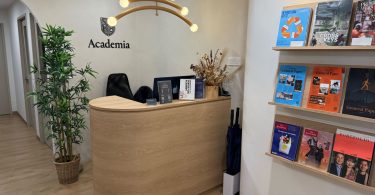 787320 Academia Education Store