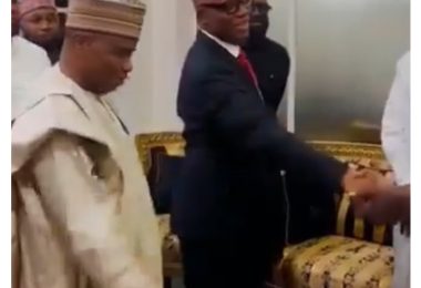 Amaechi meets Tambuwal in Abuja