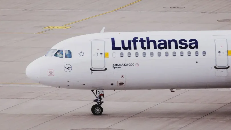 Lufthansa Airline dress code 001