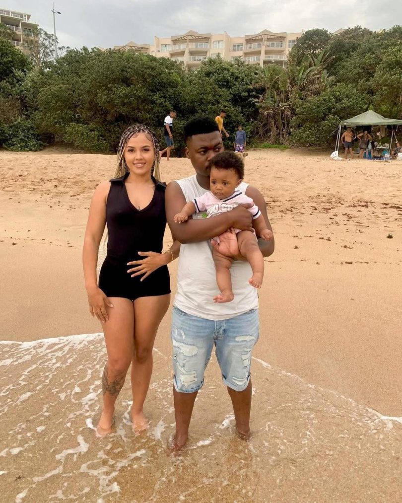 Mlindo the Vocalist with his girlfriend and kid❤️ 1