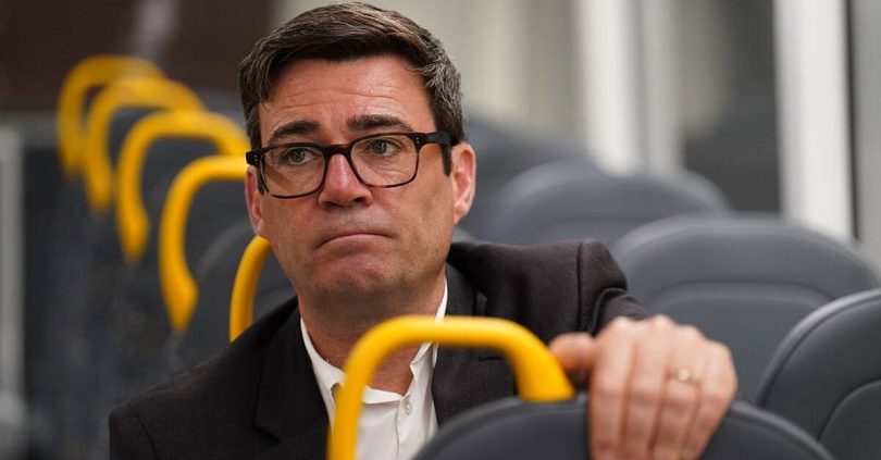 burnham announces 2 bus fare cap from january