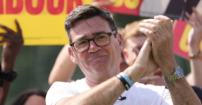 burnham will be next britsh prime minister after 349 mps back him for labour leadership