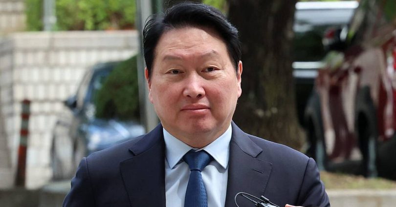chairman of south korean tech giant ordered to pay ex wife 485m in divorce case