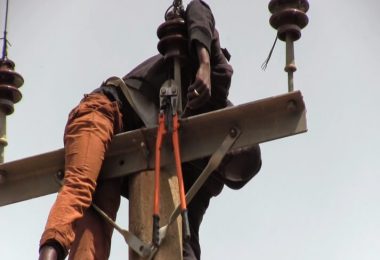 electrician electrocuted 1