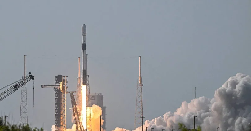 human moon landings could be in peril from space junk