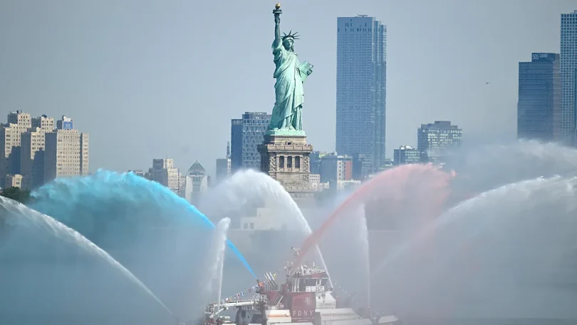 july 4 independence day statue of liberty ships