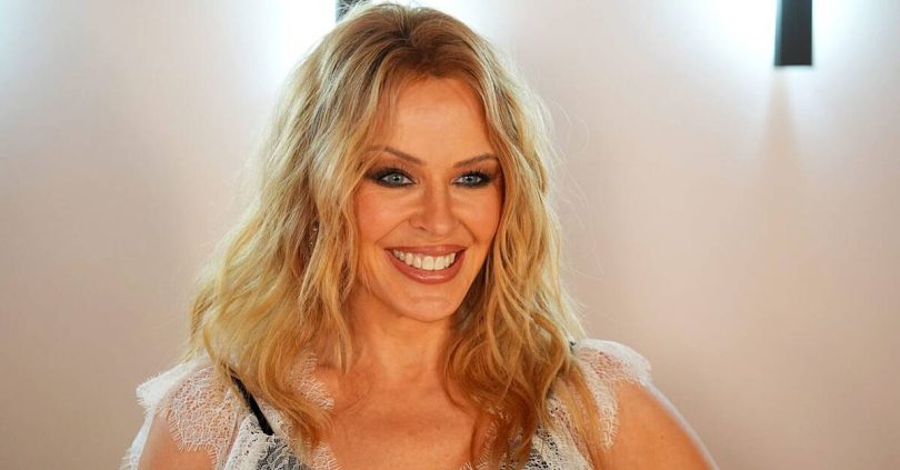 kylie minogue and richard e grant among stars paying tribute to sam neill