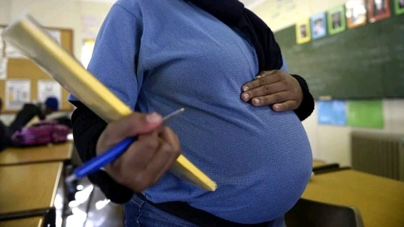pregnant girl