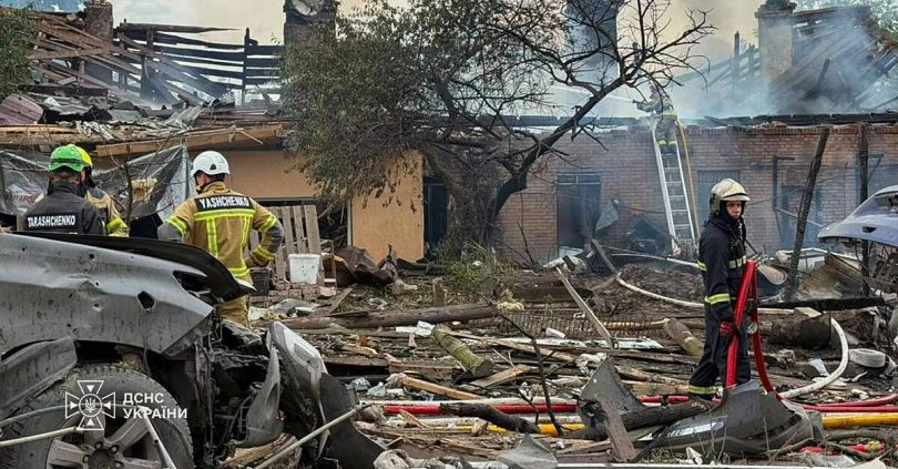 russian missile strike kills 10 after zelensky hosts us company making patriots