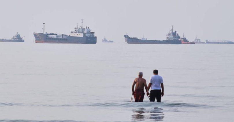 us launches more strikes on iran as bahrain jordan and uae targeted in response